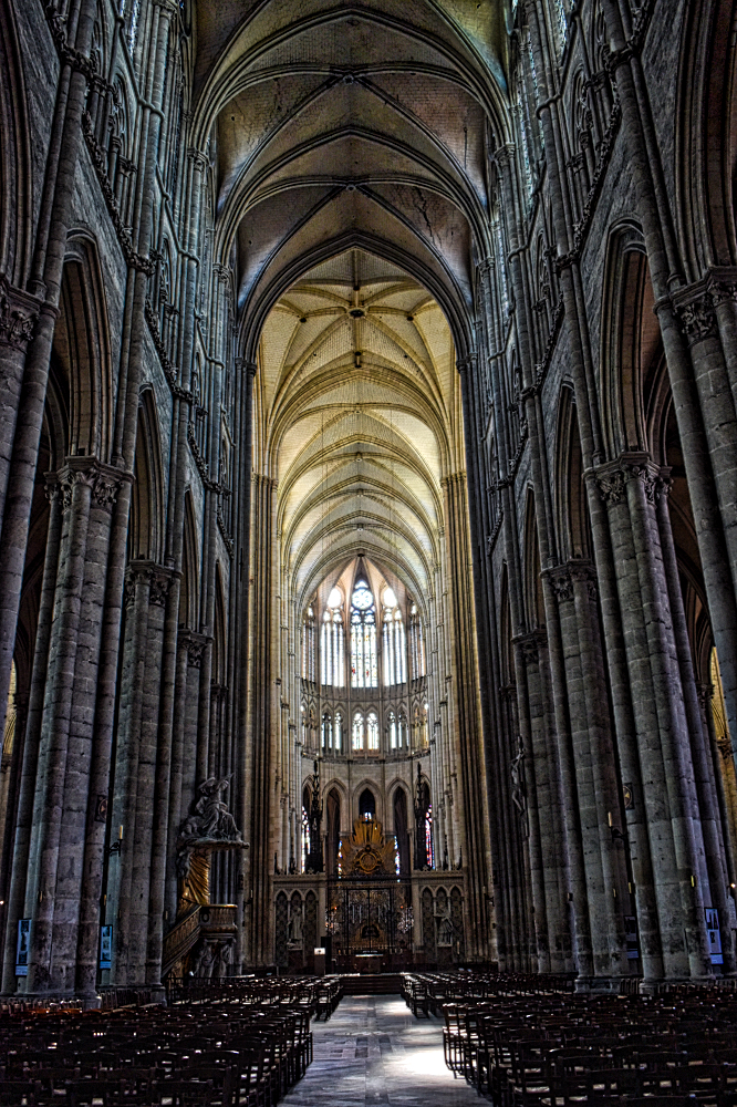 Amiens Cathedral - Exploring The Wonders Of The Interior - France ...