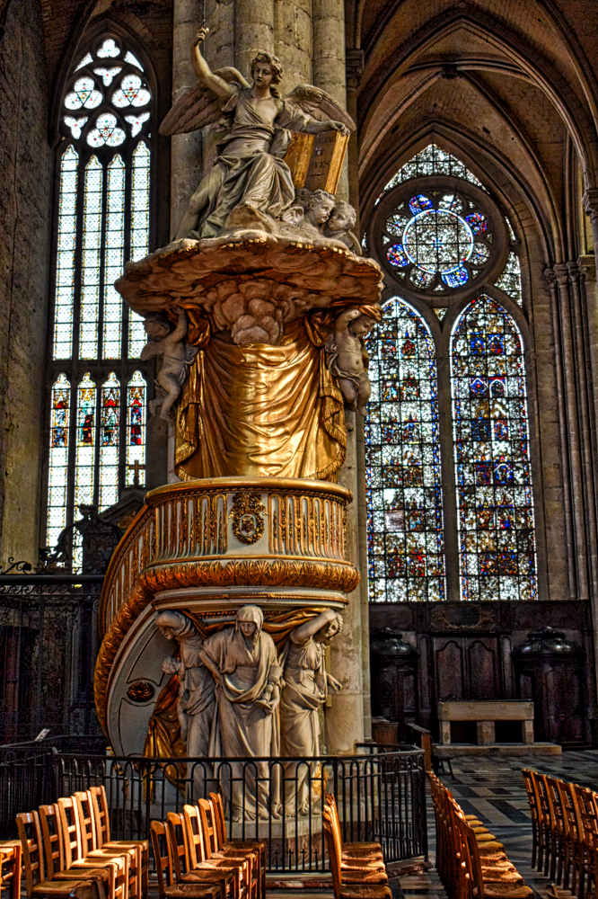 Amiens Cathedral - Exploring The Wonders Of The Interior - France ...